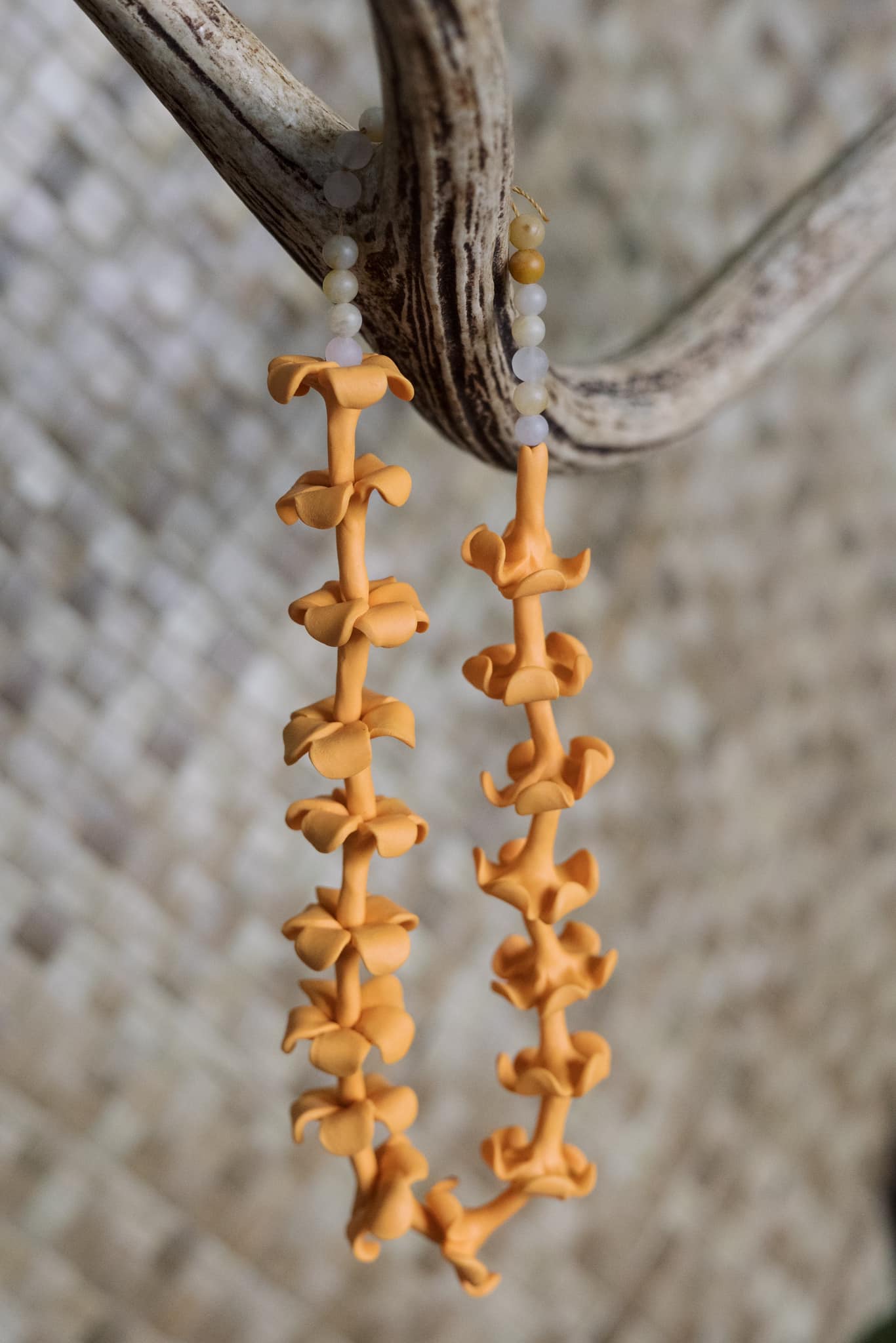 Lei Necklace with Glass Beads