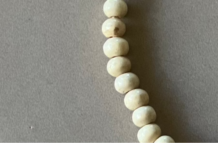 Lei Necklace with Wooden Beads