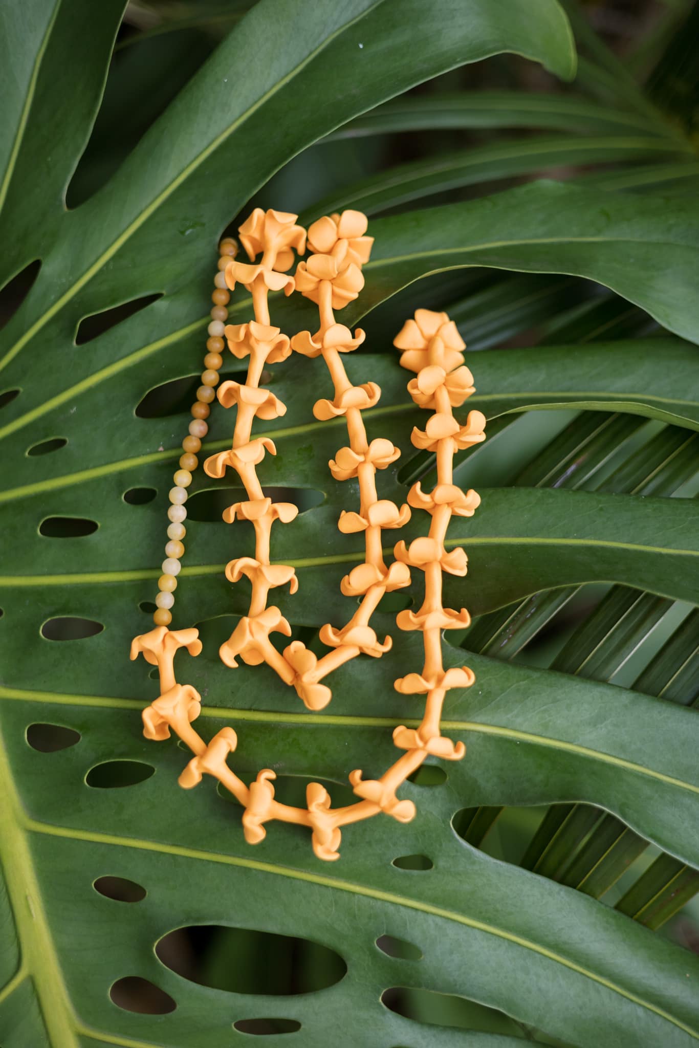 Lei Necklace with Glass Beads